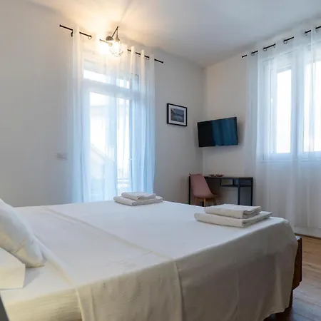 Salice Divino Lezzeno